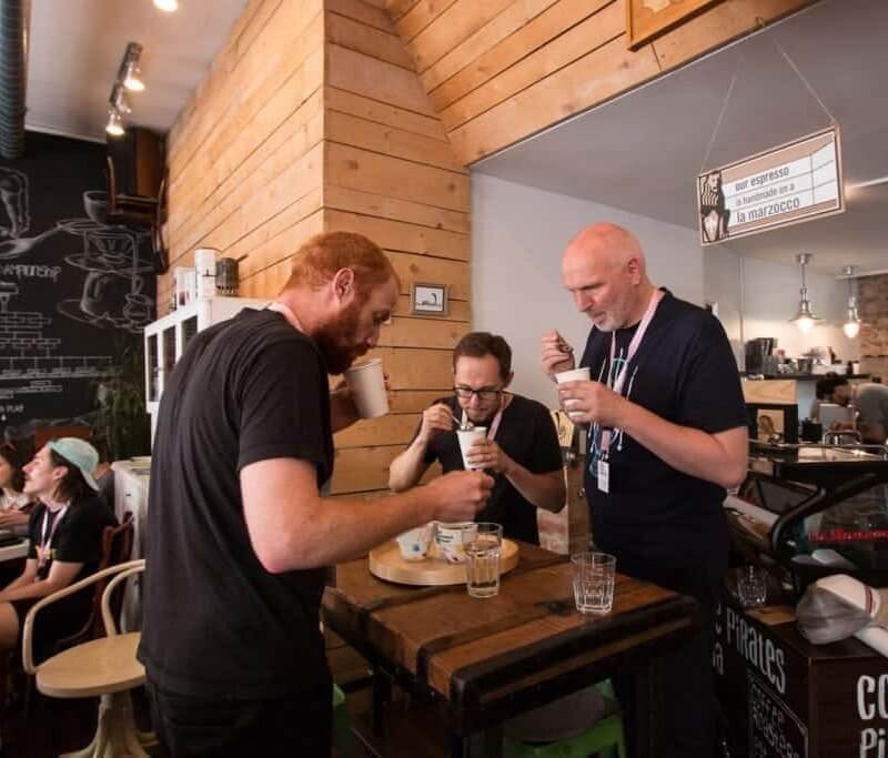První ročník World Aeropress Championship se konal v roce 2008 v Oslu v Norsku mezi hrstkou přátel.
