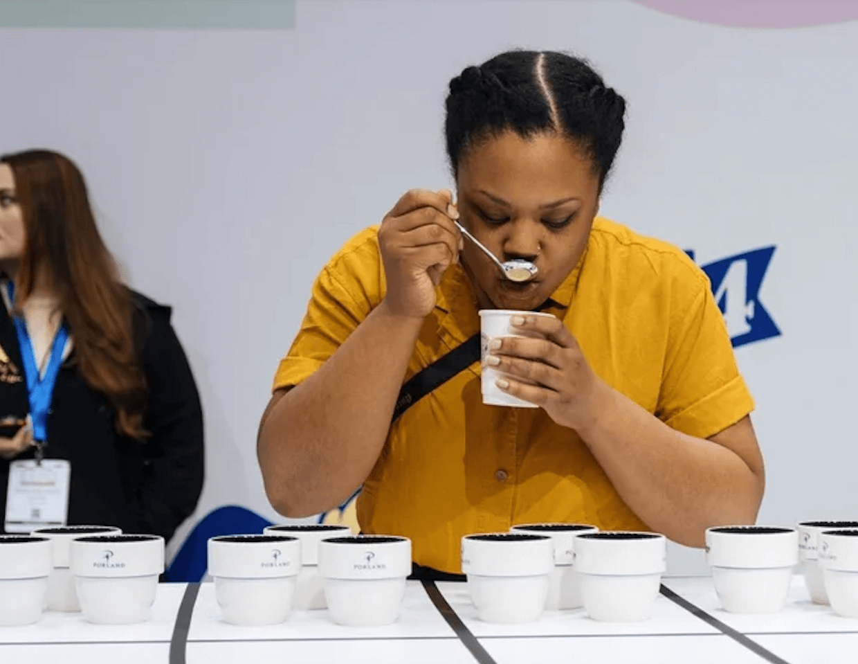 World Cup Tasters Championship je soutěž, ve které spolu soupeří kávoví degustátoři.