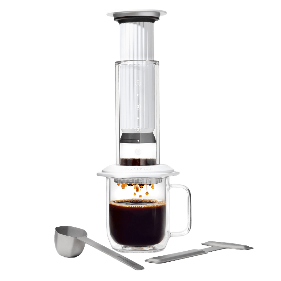 AeroPress Premium kávovar - sklo + kov - bílý