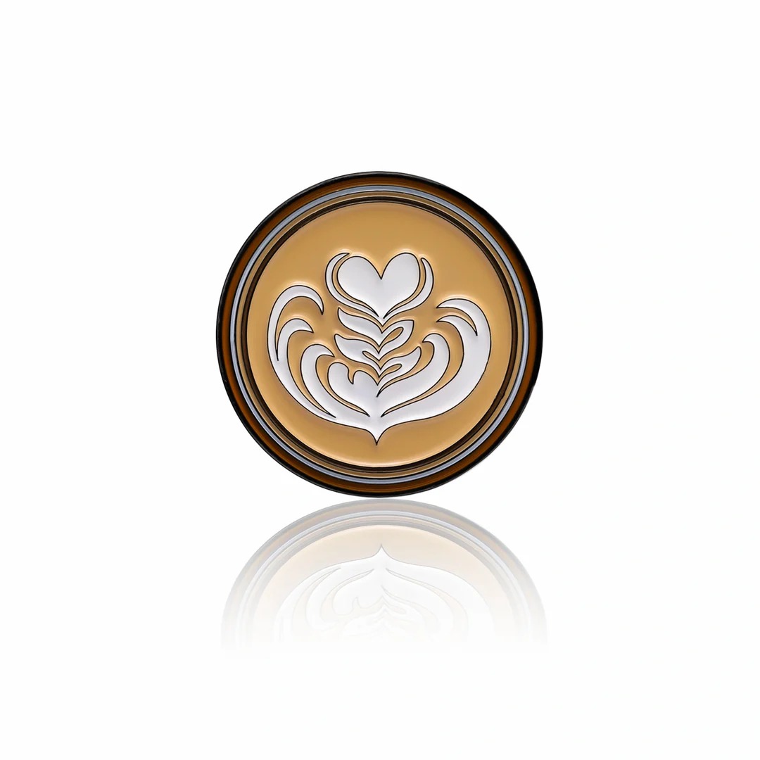 Pinbox - Latte art srdce - kovová brož
